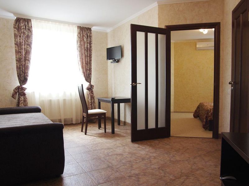 Hotel Photo 8