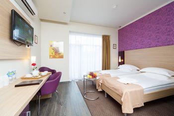 Hotel Photo 1