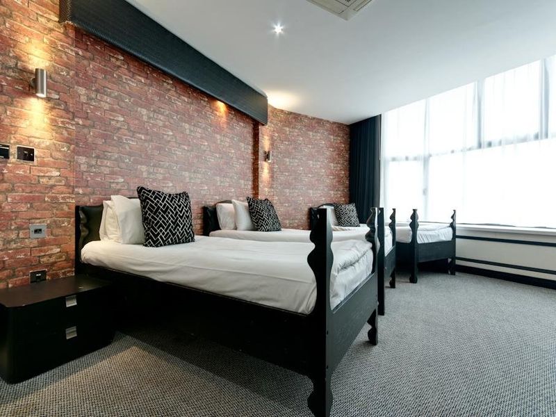 Hotel Photo 1