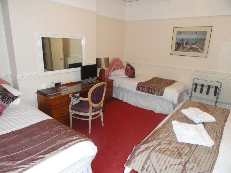 Hotel Photo 6