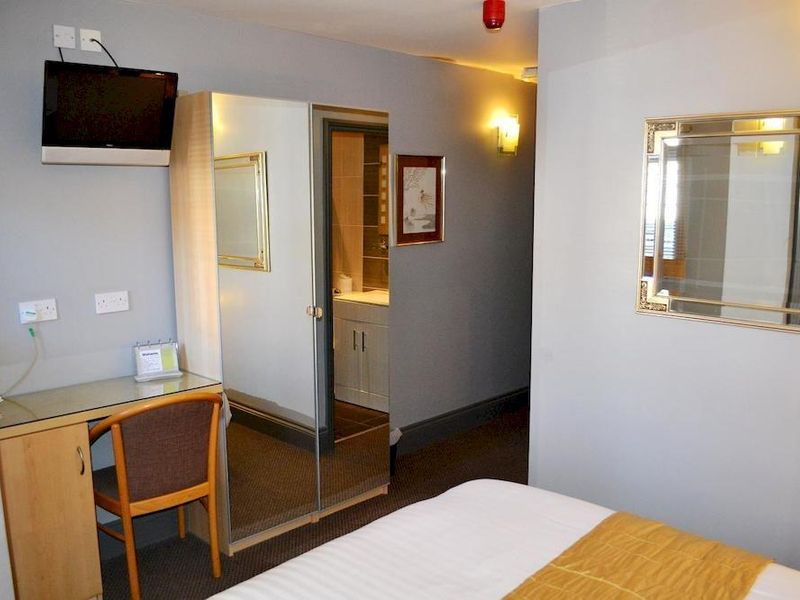 Hotel Photo 1