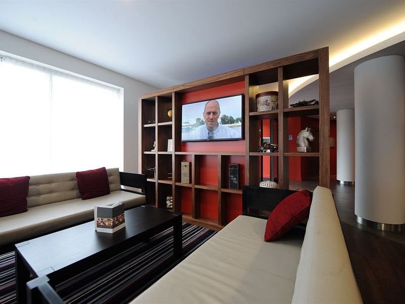 Hotel Photo 5