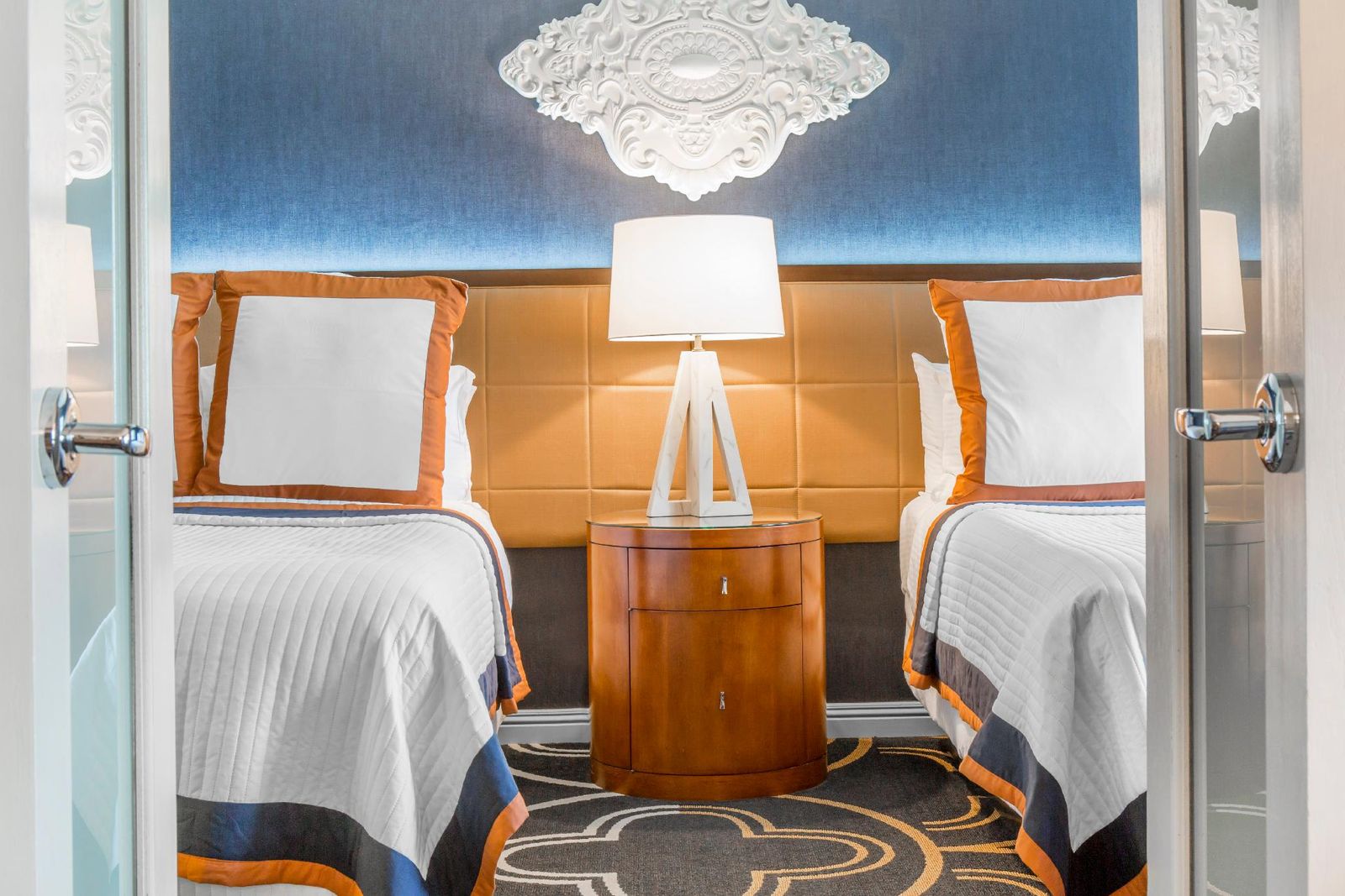 Omni Chicago Hotel & Suites Magnificent Mile