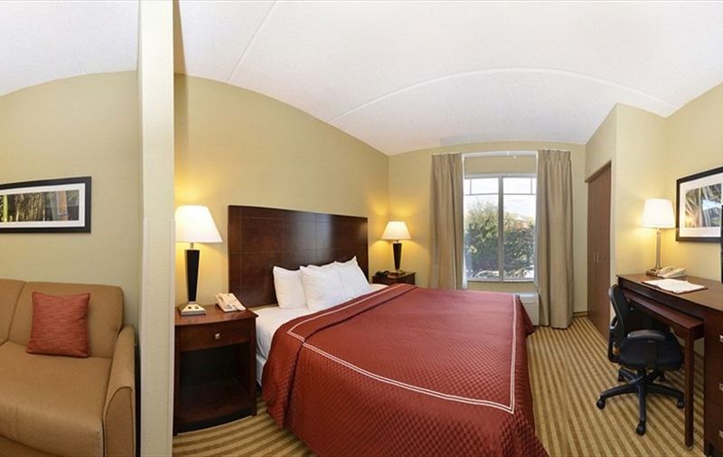 Comfort Suites Near Universal Orlando Resort