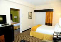 Отзывы Holiday Inn Express & Suites — Atlanta Downtown, 3 звезды