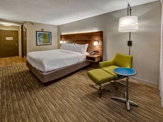 Фото отеля Holiday Inn Express Louisville Airport Expo Center, an IHG Hotel
