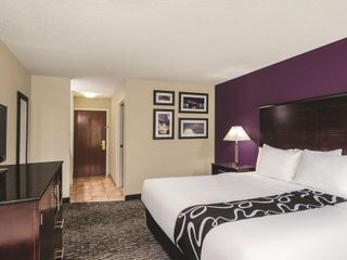 Hotel pic La Quinta by Wyndham Louisville
