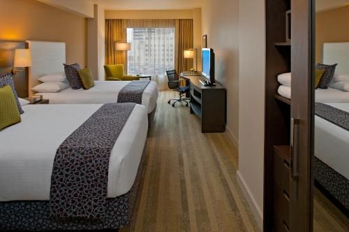 Hyatt at Olive 8