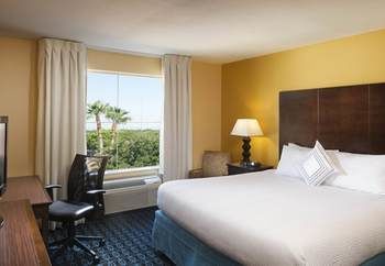 Fairfield Inn & Suites Houston Intercontinental Airport