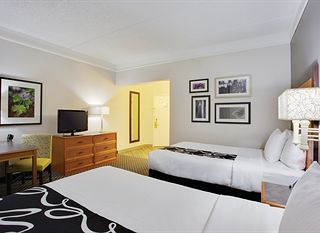 Hotel pic La Quinta by Wyndham Houston West Park 10