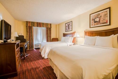 MCM Elegante Hotel and Suites – Dallas