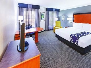 Hotel pic La Quinta by Wyndham Dallas - Addison Galleria