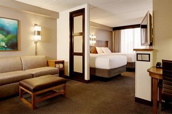 Hyatt Place Pittsburgh Airport