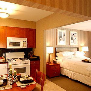 7 Springs Inn & Suites