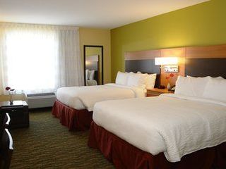 Hotel pic TownePlace Suites Redding