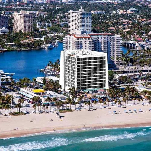 Photo of Courtyard by Marriott Fort Lauderdale Beach