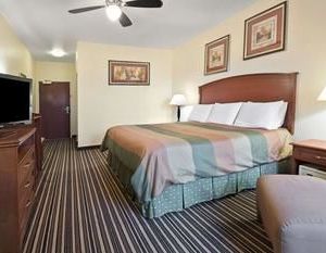 Super 8 by Wyndham Austin/Airport South Austin United States