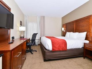 Hotel pic Comfort Suites Research Park - University