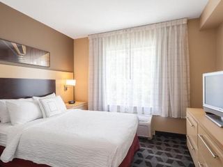 Фото отеля TownePlace Suites Jacksonville Butler Boulevard