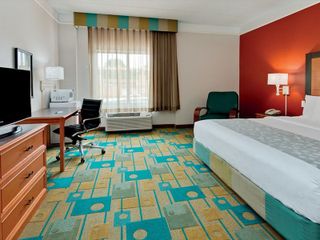 Hotel pic La Quinta by Wyndham Jacksonville Butler Blvd
