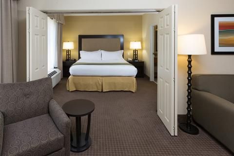 Holiday Inn Express Hotel & Suites Jacksonville Airport, an IHG Hotel