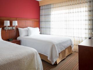 Фото отеля Courtyard by Marriott Indianapolis Airport
