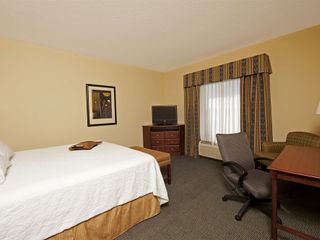 Hotel pic Hampton Inn & Suites Indianapolis-Airport