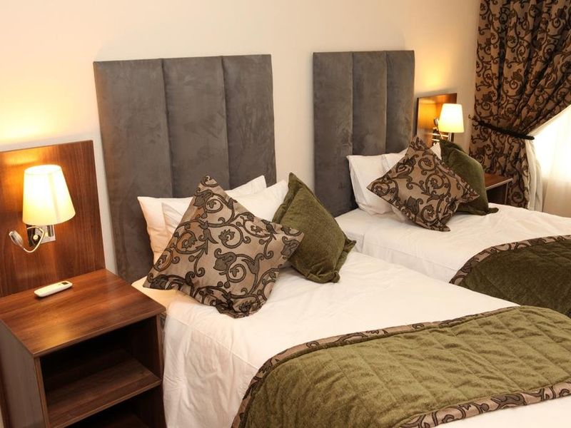 Hotel Photo 6