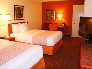 Hotel pic La Quinta Inn by Wyndham San Antonio South Park