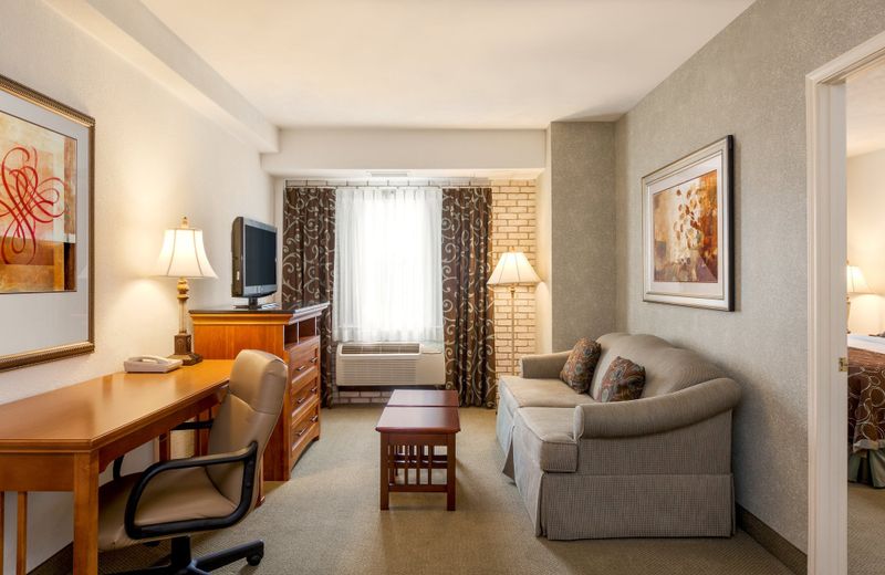 Staybridge Suites San Antonio Airport, an IHG Hotel