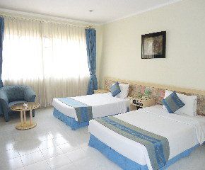 NearBy Hotel