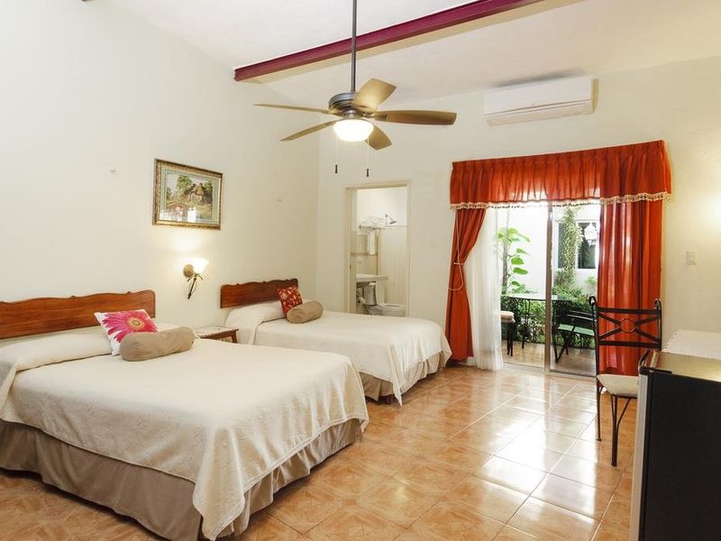 Hotel Photo 2