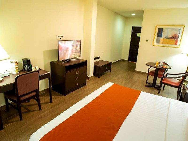 Hotel Photo 4