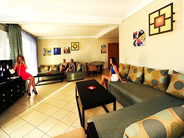 Hotel Photo 6