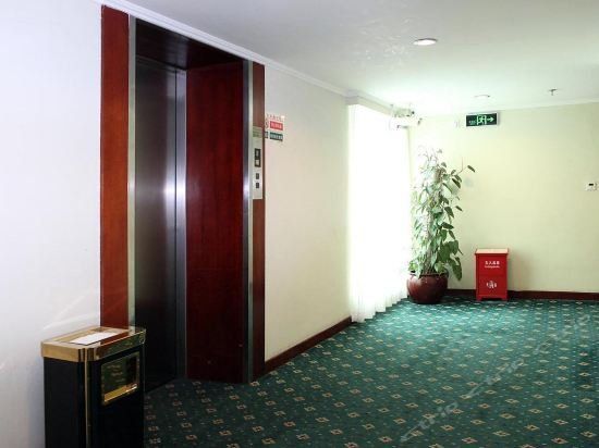 Hotel Photo 11