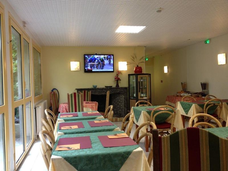 Hotel Photo 8