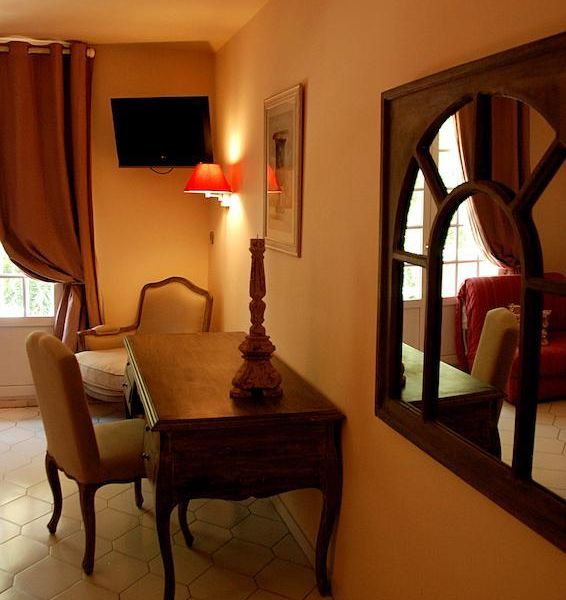 Hotel Photo 9