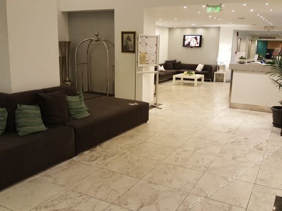 Hotel Photo 8