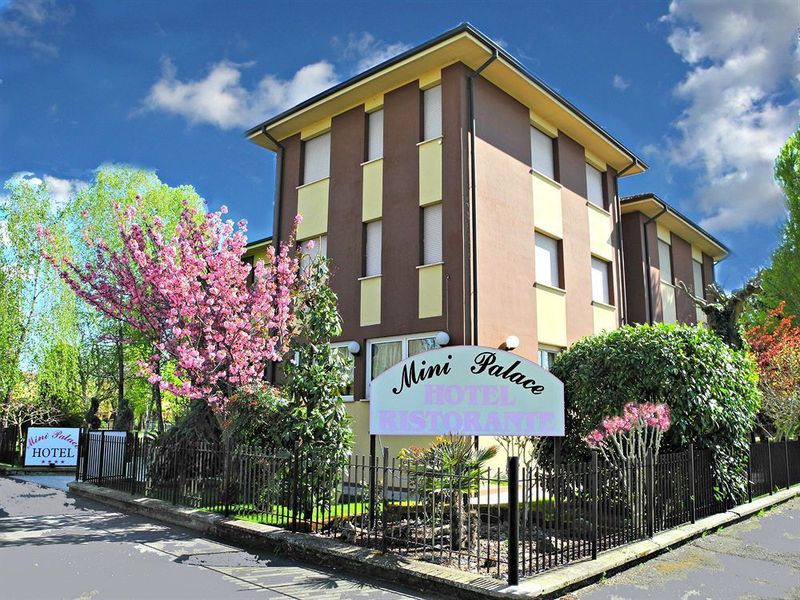 Hotel Photo 23