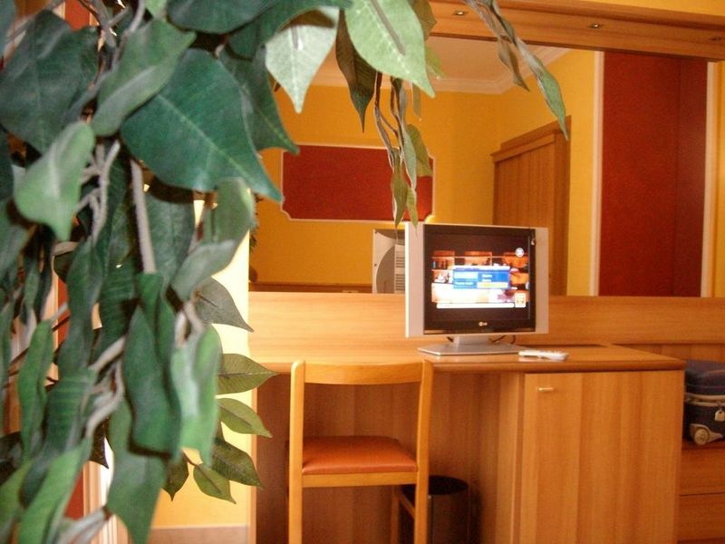 Hotel Photo 9