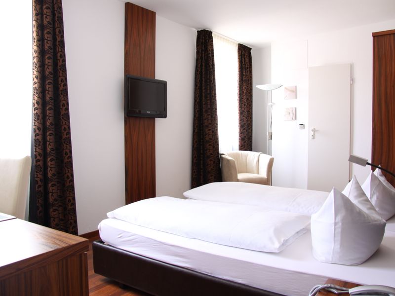 Hotel Photo 1