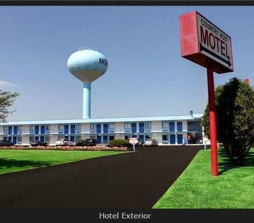 Photo of COUNTRY HOST MOTEL