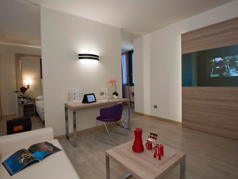 Hotel Photo 5
