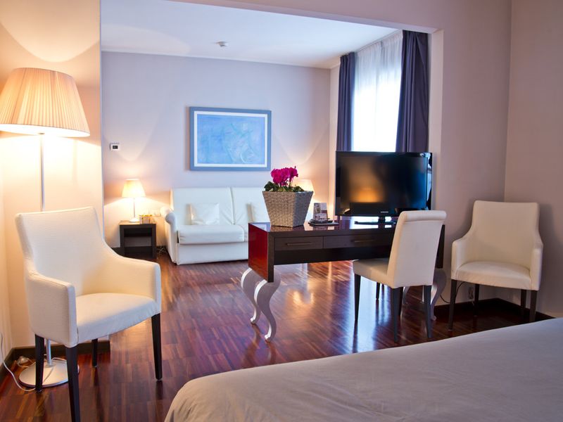 Hotel Photo 5