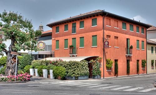 Hotel Photo 23