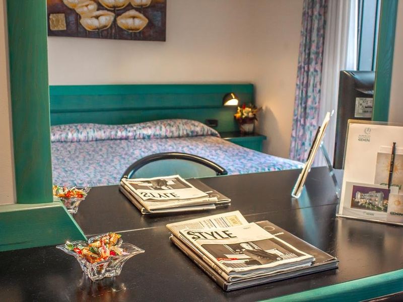 Hotel Photo 4