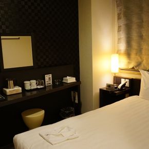 NearBy Hotel