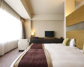 NearBy Hotel