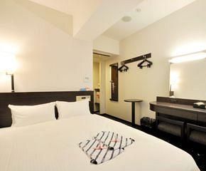 NearBy Hotel