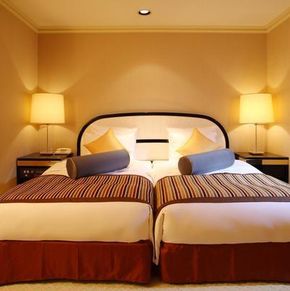 NearBy Hotel